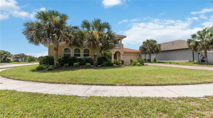 KISSIMMEE, Florida 34746, 4 Bedrooms Bedrooms, ,3 BathroomsBathrooms,Residential,For Sale,GOLDEN KNOT,0,MFRO6425379