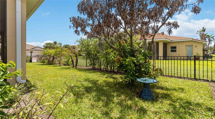 KISSIMMEE, Florida 34746, 4 Bedrooms Bedrooms, ,3 BathroomsBathrooms,Residential,For Sale,GOLDEN KNOT,0,MFRO6425379
