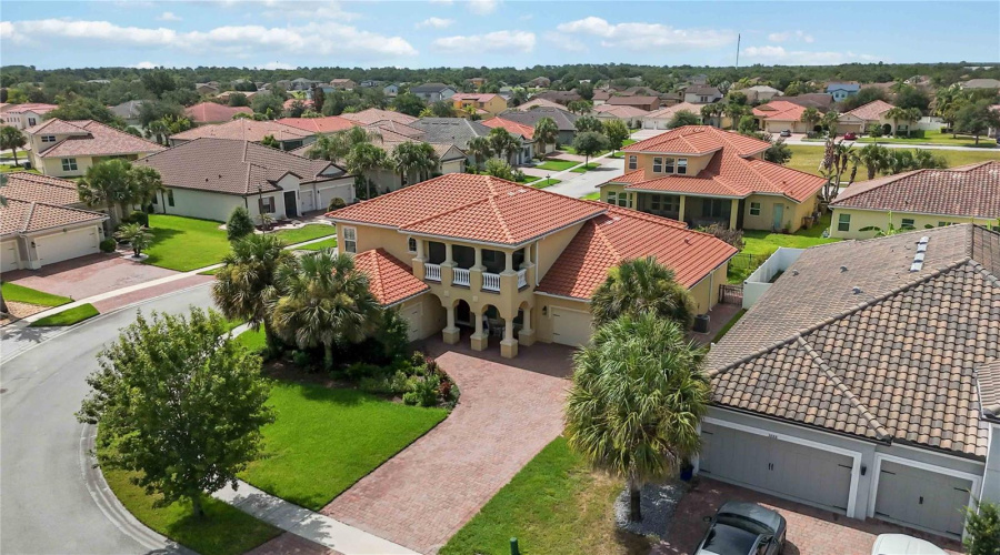 KISSIMMEE, Florida 34746, 4 Bedrooms Bedrooms, ,3 BathroomsBathrooms,Residential,For Sale,GOLDEN KNOT,0,MFRO6425379