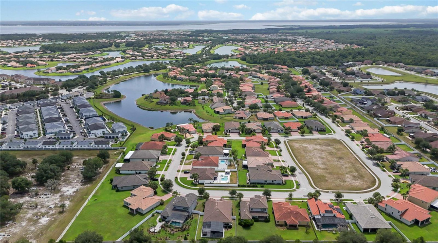 KISSIMMEE, Florida 34746, 4 Bedrooms Bedrooms, ,3 BathroomsBathrooms,Residential,For Sale,GOLDEN KNOT,0,MFRO6425379