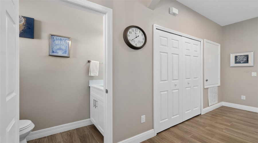 Kissimmee, Florida 34746, 3 Bedrooms Bedrooms, ,2 Bathroomsbathrooms,Residential,For Sale,S Beach Cir,0,Mfrs5153974