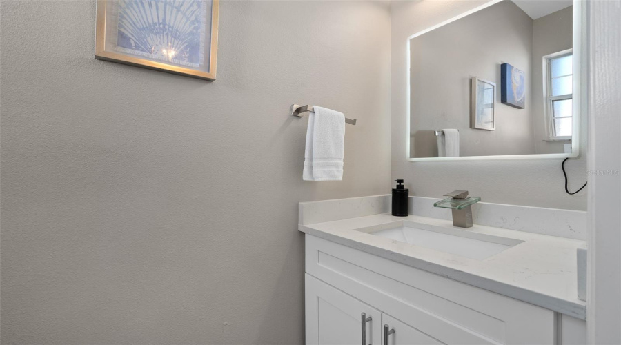 Kissimmee, Florida 34746, 3 Bedrooms Bedrooms, ,2 Bathroomsbathrooms,Residential,For Sale,S Beach Cir,0,Mfrs5153974