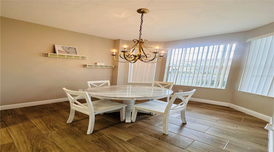 Kissimmee, Florida 34746, 3 Bedrooms Bedrooms, ,2 Bathroomsbathrooms,Residential,For Sale,S Beach Cir,0,Mfrs5153974