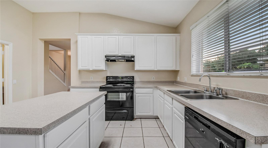 KISSIMMEE, Florida 34746, 3 Bedrooms Bedrooms, ,2 BathroomsBathrooms,Residential,For Sale,GRANGER,0,MFRS5152131