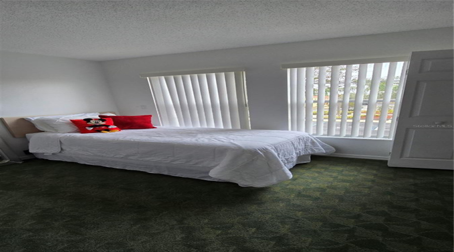 KISSIMMEE, Florida 34746, 4 Bedrooms Bedrooms, ,3 BathroomsBathrooms,Residential,For Sale,PARK RIDGE,0,MFRO6275327