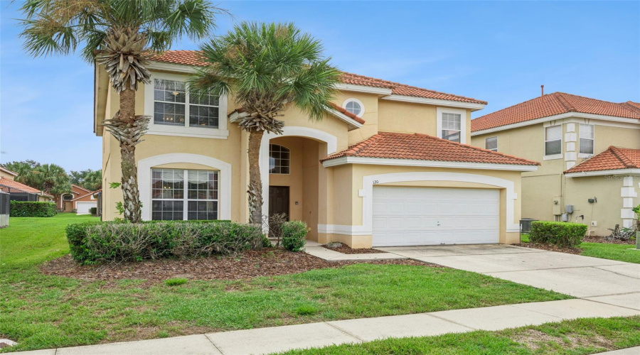 DAVENPORT, Florida 33897, 6 Bedrooms Bedrooms, ,5 BathroomsBathrooms,Residential,For Sale,SARAGOSSA,0,MFRS5154041