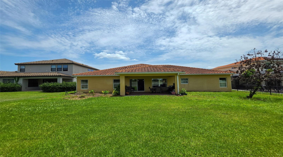 KISSIMMEE, Florida 34746, 4 Bedrooms Bedrooms, ,2 BathroomsBathrooms,Residential,For Sale,GOLDEN KNOT,0,MFRO6425404