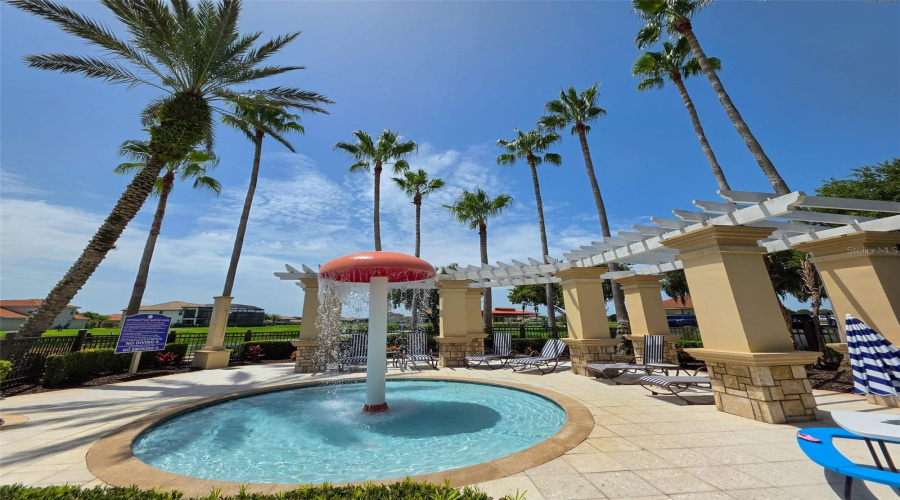 KISSIMMEE, Florida 34746, 4 Bedrooms Bedrooms, ,2 BathroomsBathrooms,Residential,For Sale,GOLDEN KNOT,0,MFRO6425404