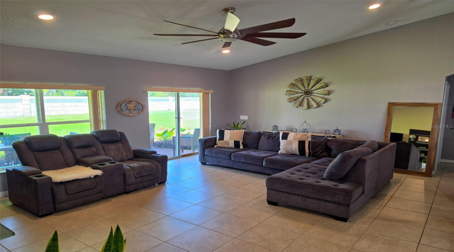 KISSIMMEE, Florida 34746, 4 Bedrooms Bedrooms, ,2 BathroomsBathrooms,Residential,For Sale,GOLDEN KNOT,0,MFRO6425404