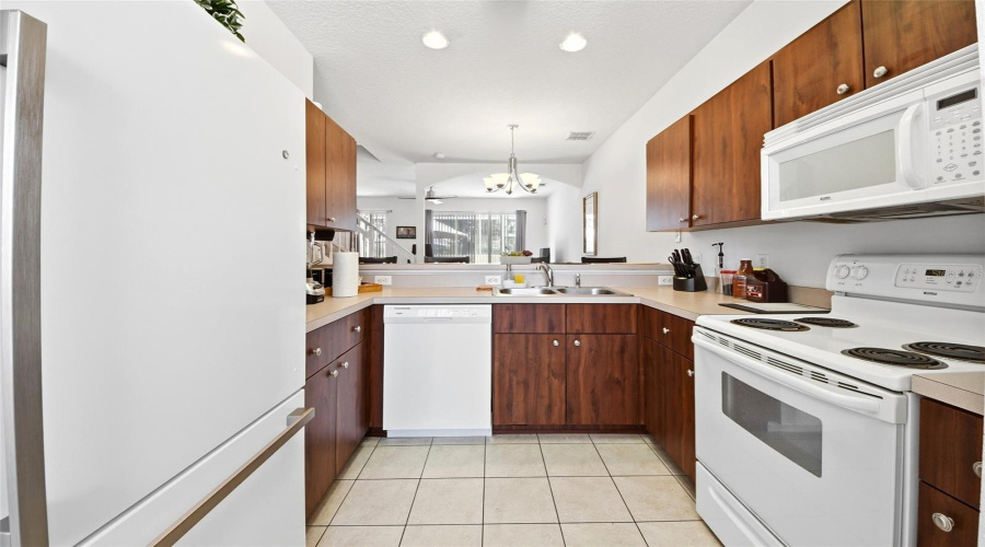 KISSIMMEE, Florida 34746, 3 Bedrooms Bedrooms, ,2 BathroomsBathrooms,Residential,For Sale,BEACH,0,MFRO6424976