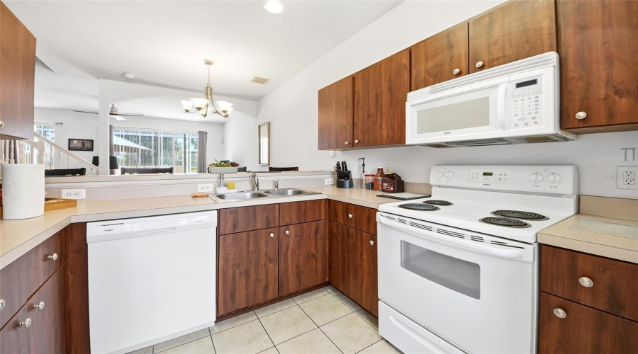 KISSIMMEE, Florida 34746, 3 Bedrooms Bedrooms, ,2 BathroomsBathrooms,Residential,For Sale,BEACH,0,MFRO6424976