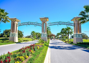 DAVENPORT, Florida 33896, 9 Bedrooms Bedrooms, ,5 BathroomsBathrooms,Residential,For Sale,ROLLING FARIWAY,0,MFRS5153217
