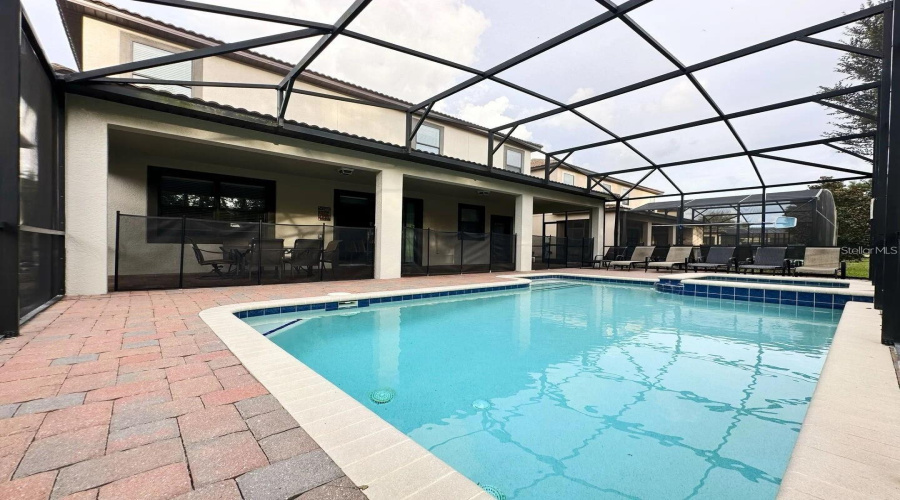 DAVENPORT, Florida 33896, 9 Bedrooms Bedrooms, ,5 BathroomsBathrooms,Residential,For Sale,ROLLING FARIWAY,0,MFRS5153217