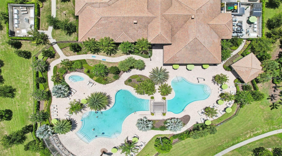 DAVENPORT, Florida 33896, 9 Bedrooms Bedrooms, ,5 BathroomsBathrooms,Residential,For Sale,ROLLING FARIWAY,0,MFRS5153217