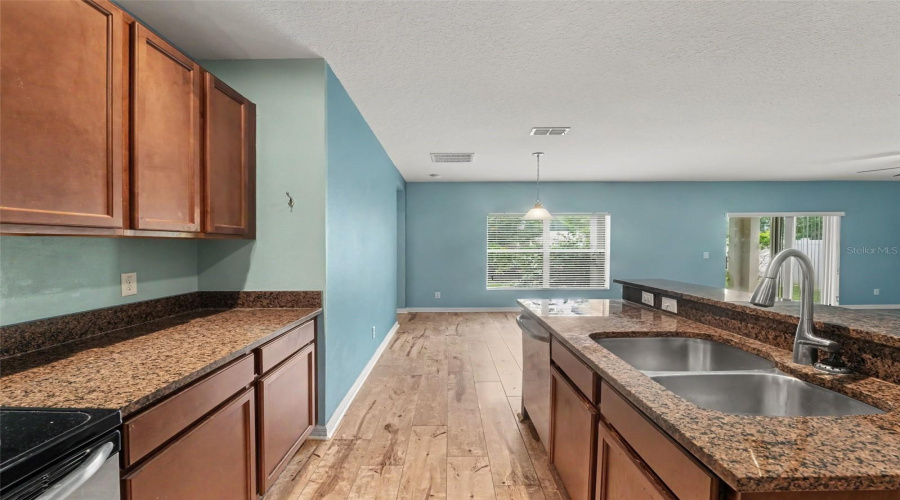 DAVENPORT, Florida 33896, 3 Bedrooms Bedrooms, ,2 BathroomsBathrooms,Residential,For Sale,MARSH MEADOW LN,0,MFRO6425866