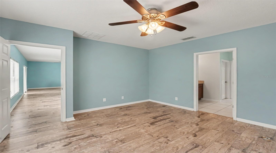 DAVENPORT, Florida 33896, 3 Bedrooms Bedrooms, ,2 BathroomsBathrooms,Residential,For Sale,MARSH MEADOW LN,0,MFRO6425866