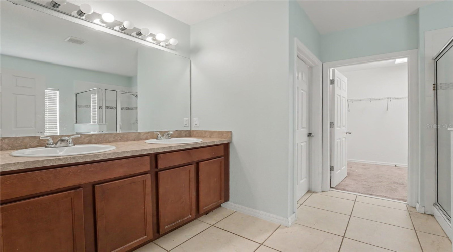 DAVENPORT, Florida 33896, 3 Bedrooms Bedrooms, ,2 BathroomsBathrooms,Residential,For Sale,MARSH MEADOW LN,0,MFRO6425866