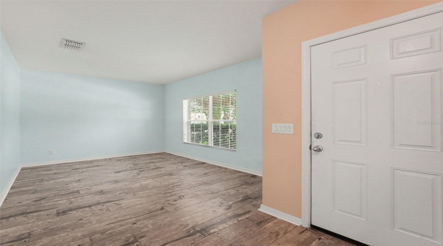 DAVENPORT, Florida 33896, 3 Bedrooms Bedrooms, ,2 BathroomsBathrooms,Residential,For Sale,MARSH MEADOW LN,0,MFRO6425866