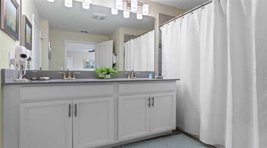 KISSIMMEE, Florida 34746, 4 Bedrooms Bedrooms, ,3 BathroomsBathrooms,Residential,For Sale,ROMEO,0,MFRO6426857