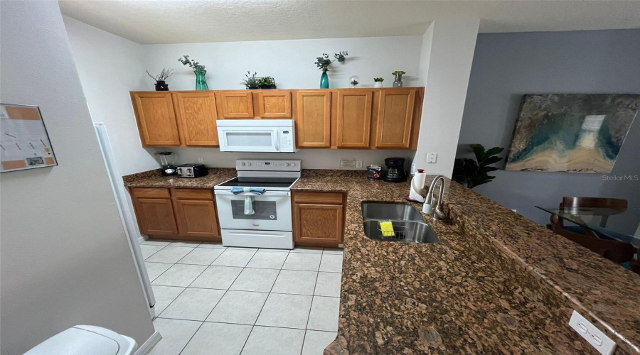 KISSIMMEE, Florida 34747, 3 Bedrooms Bedrooms, ,2 BathroomsBathrooms,Residential,For Sale,BAY LILLY,0,MFRO6426863