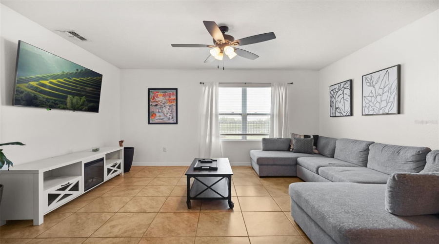 DAVENPORT, Florida 33837, 4 Bedrooms Bedrooms, ,2 BathroomsBathrooms,Residential,For Sale,BROOKLET,0,MFRO6426715