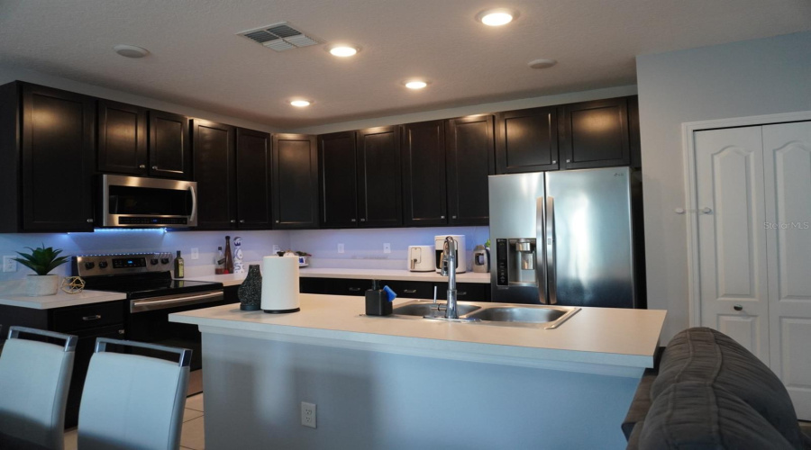 Davenport, Florida 33837, 3 Bedrooms Bedrooms, ,2 Bathroomsbathrooms,Residential,For Sale,Pinecrest,0,Mfrs5154112