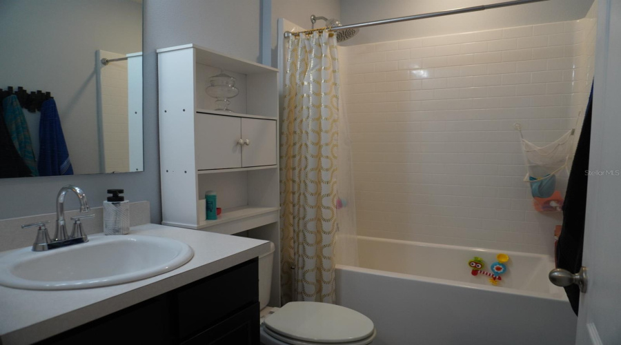 Davenport, Florida 33837, 3 Bedrooms Bedrooms, ,2 Bathroomsbathrooms,Residential,For Sale,Pinecrest,0,Mfrs5154112