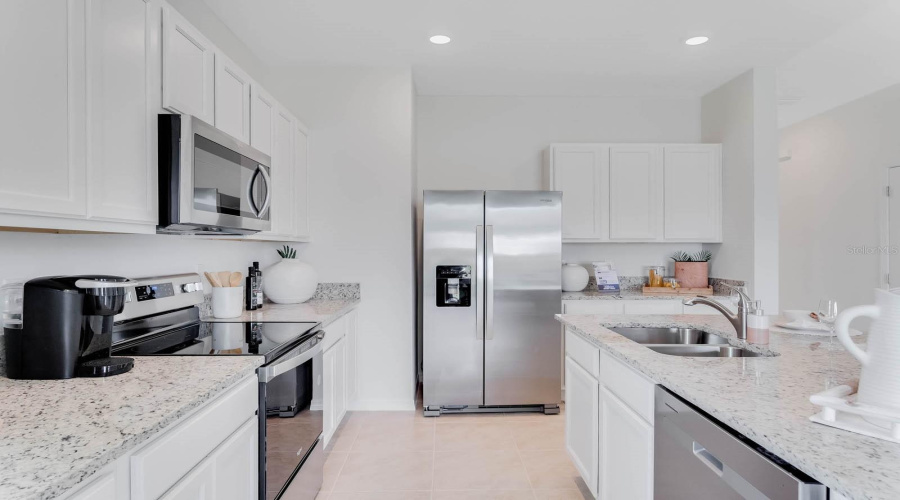 DAVENPORT, Florida 33837, 3 Bedrooms Bedrooms, ,2 BathroomsBathrooms,Residential,For Sale,OLYMPIC,0,MFRO6427192