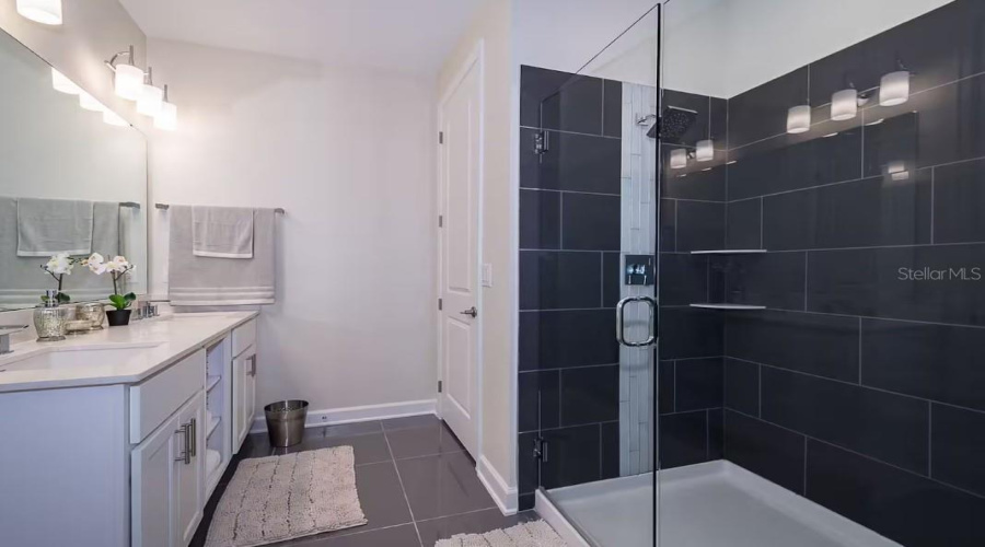 KISSIMMEE, Florida 34746, 4 Bedrooms Bedrooms, ,3 BathroomsBathrooms,Residential,For Sale,CLOCK TOWER,0,MFRO6427195