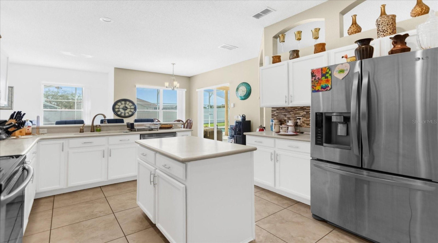 DAVENPORT, Florida 33897, 5 Bedrooms Bedrooms, ,4 BathroomsBathrooms,Residential,For Sale,HOLLYBROOK,0,MFRG5107599