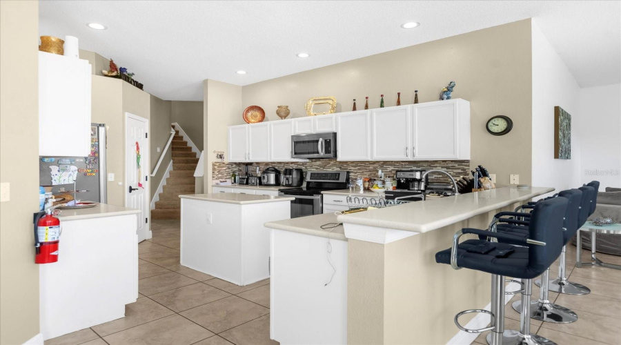 DAVENPORT, Florida 33897, 5 Bedrooms Bedrooms, ,4 BathroomsBathrooms,Residential,For Sale,HOLLYBROOK,0,MFRG5107599
