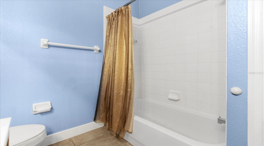 DAVENPORT, Florida 33897, 5 Bedrooms Bedrooms, ,4 BathroomsBathrooms,Residential,For Sale,HOLLYBROOK,0,MFRG5107599
