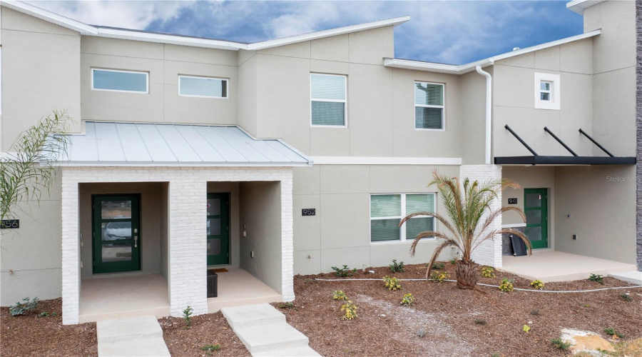 DAVENPORT, Florida 33896, 4 Bedrooms Bedrooms, ,3 BathroomsBathrooms,Residential,For Sale,LEADER,0,MFRS5153868