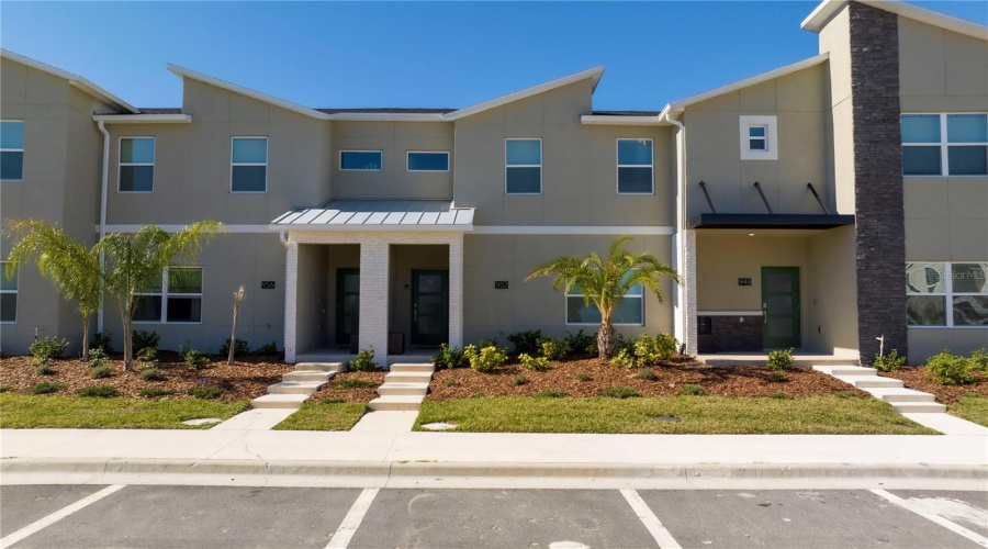 DAVENPORT, Florida 33896, 4 Bedrooms Bedrooms, ,3 BathroomsBathrooms,Residential,For Sale,LEADER,0,MFRS5153868