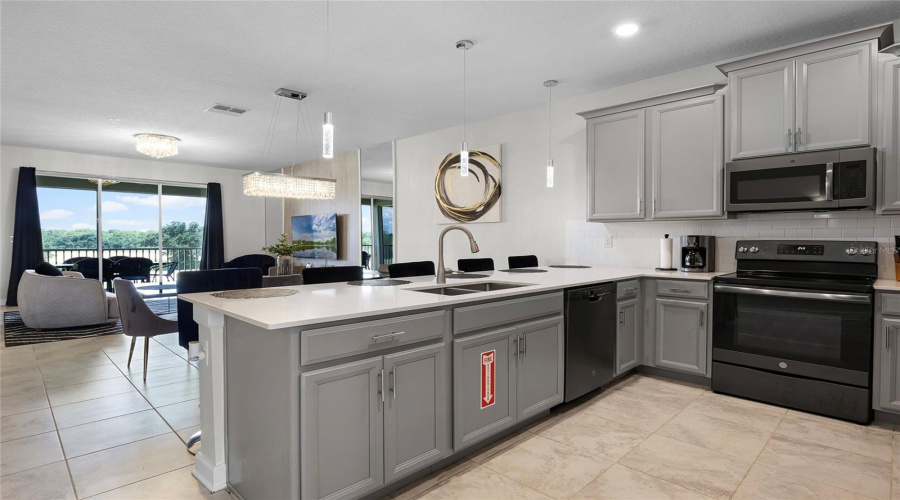 DAVENPORT, Florida 33896, 3 Bedrooms Bedrooms, ,2 BathroomsBathrooms,Residential,For Sale,OCEAN COURSE,0,MFRO6427230