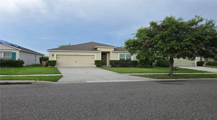 KISSIMMEE, Florida 34747, 4 Bedrooms Bedrooms, ,2 BathroomsBathrooms,Residential,For Sale,WHITE LILLY,0,MFRS5154052