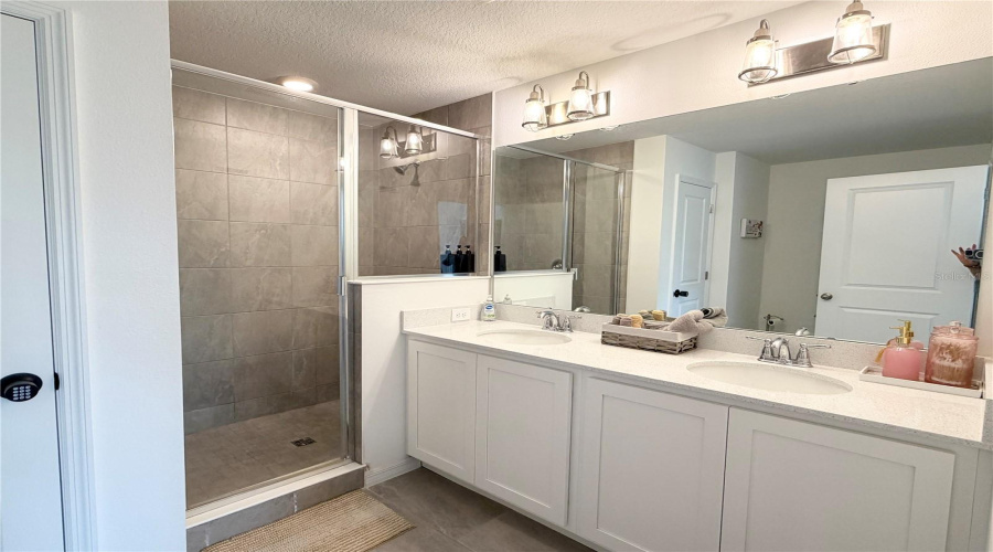 DAVENPORT, Florida 33896, 3 Bedrooms Bedrooms, ,2 BathroomsBathrooms,Residential,For Sale,LONGBOAT,0,MFRO6427074