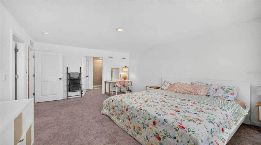 Davenport, Florida 33896, 3 Bedrooms Bedrooms, ,2 Bathroomsbathrooms,Residential,For Sale,Longboat,0,Mfro6427074