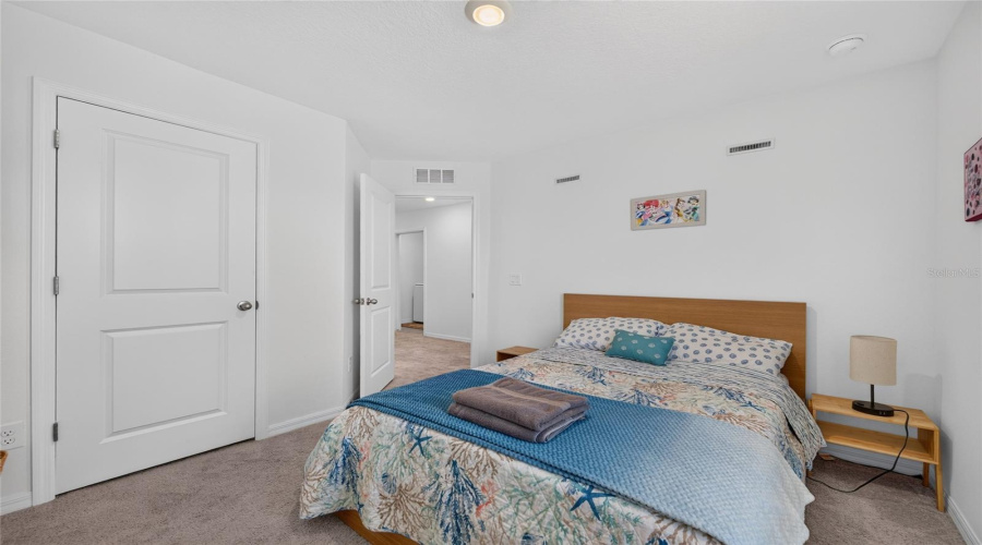 Davenport, Florida 33896, 3 Bedrooms Bedrooms, ,2 Bathroomsbathrooms,Residential,For Sale,Longboat,0,Mfro6427074