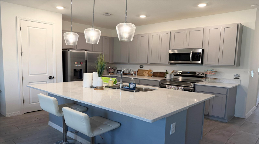 DAVENPORT, Florida 33896, 3 Bedrooms Bedrooms, ,2 BathroomsBathrooms,Residential,For Sale,LONGBOAT,0,MFRO6427074