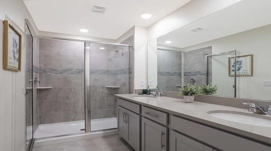 KISSIMMEE, Florida 34747, 4 Bedrooms Bedrooms, ,4 BathroomsBathrooms,Residential,For Sale,FLEMING MIST,0,MFRO6426689