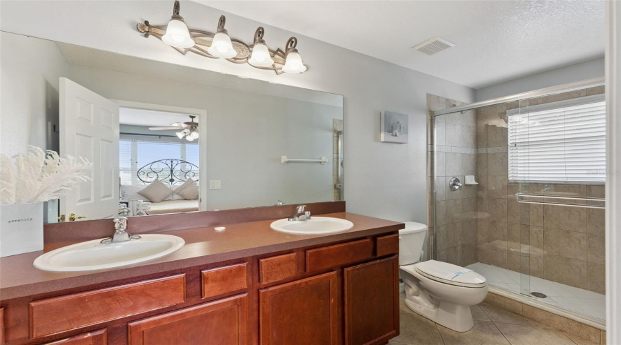 KISSIMMEE, Florida 34747, 6 Bedrooms Bedrooms, ,6 BathroomsBathrooms,Residential,For Sale,ACADIA ESTATES,0,MFRO6420745