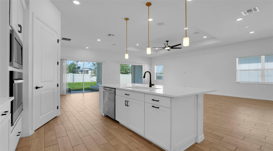 ORLANDO, Florida 32836, 3 Bedrooms Bedrooms, ,3 BathroomsBathrooms,Residential,For Sale,PARK ESTATES,0,MFRO6426187