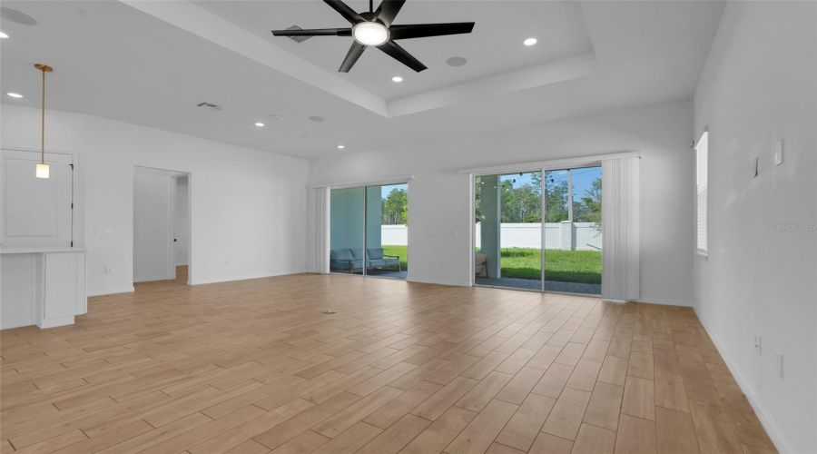 ORLANDO, Florida 32836, 3 Bedrooms Bedrooms, ,3 BathroomsBathrooms,Residential,For Sale,PARK ESTATES,0,MFRO6426187