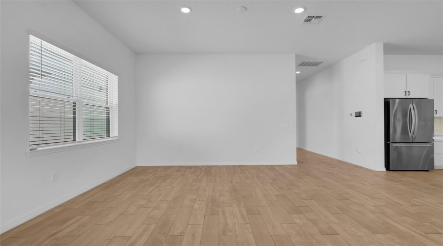 ORLANDO, Florida 32836, 3 Bedrooms Bedrooms, ,3 BathroomsBathrooms,Residential,For Sale,PARK ESTATES,0,MFRO6426187