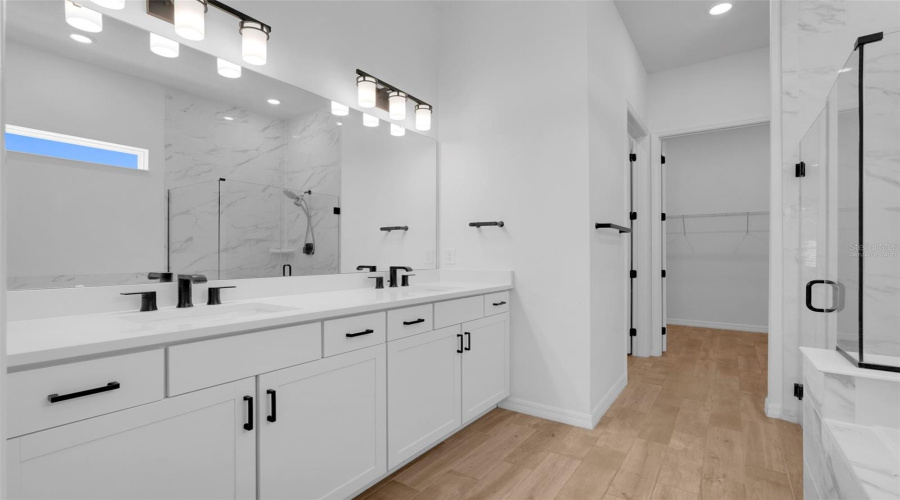 ORLANDO, Florida 32836, 3 Bedrooms Bedrooms, ,3 BathroomsBathrooms,Residential,For Sale,PARK ESTATES,0,MFRO6426187