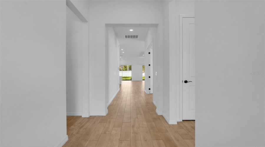 ORLANDO, Florida 32836, 3 Bedrooms Bedrooms, ,3 BathroomsBathrooms,Residential,For Sale,PARK ESTATES,0,MFRO6426187