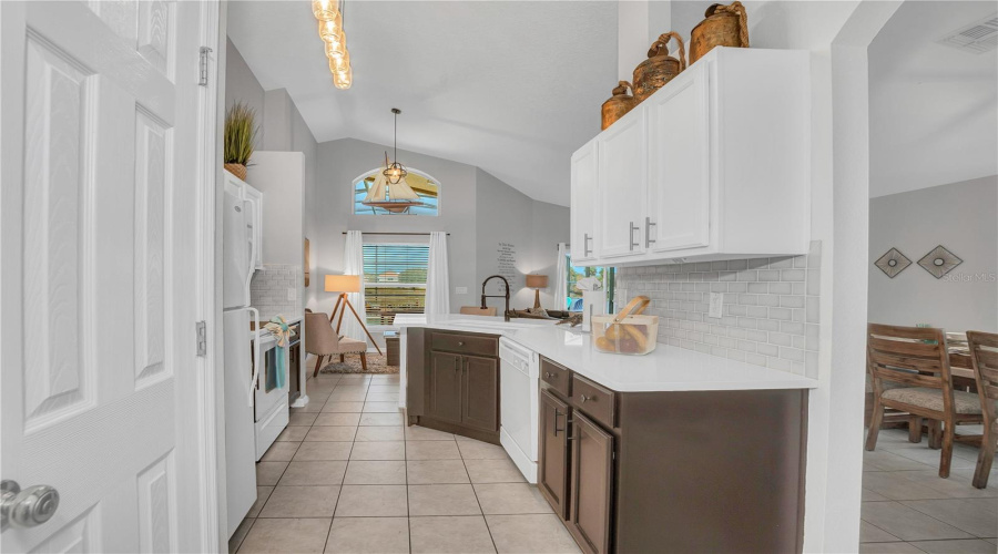 DAVENPORT, Florida 33896, 4 Bedrooms Bedrooms, ,3 BathroomsBathrooms,Residential,For Sale,RUBINO,0,MFRO6426963