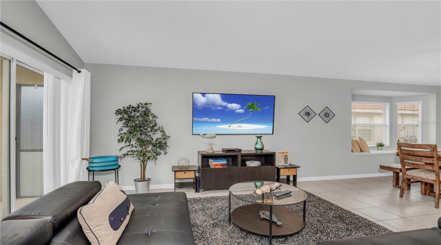 DAVENPORT, Florida 33896, 4 Bedrooms Bedrooms, ,3 BathroomsBathrooms,Residential,For Sale,RUBINO,0,MFRO6426963