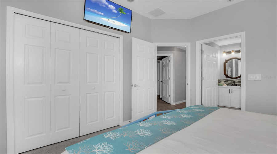 DAVENPORT, Florida 33896, 4 Bedrooms Bedrooms, ,3 BathroomsBathrooms,Residential,For Sale,RUBINO,0,MFRO6426963